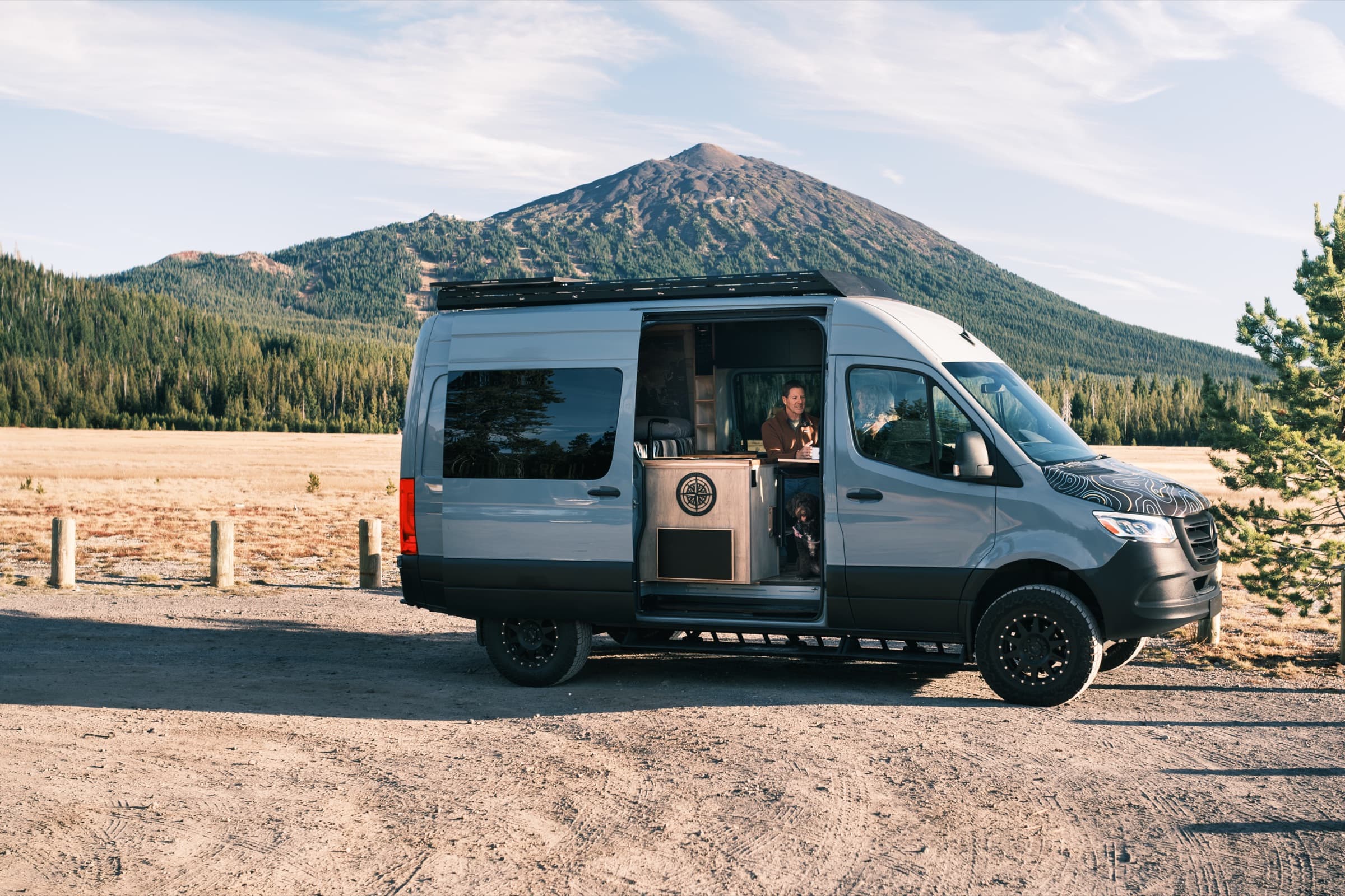 WanderLusk Vans, image 9
